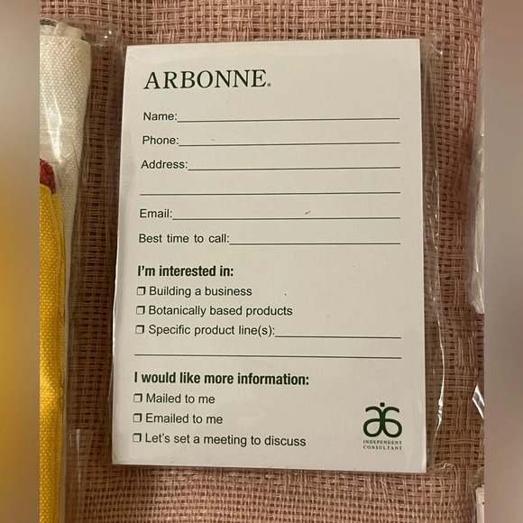 Lot of new Arbonne branded bags, note cards and socks - Picture 3 of 7